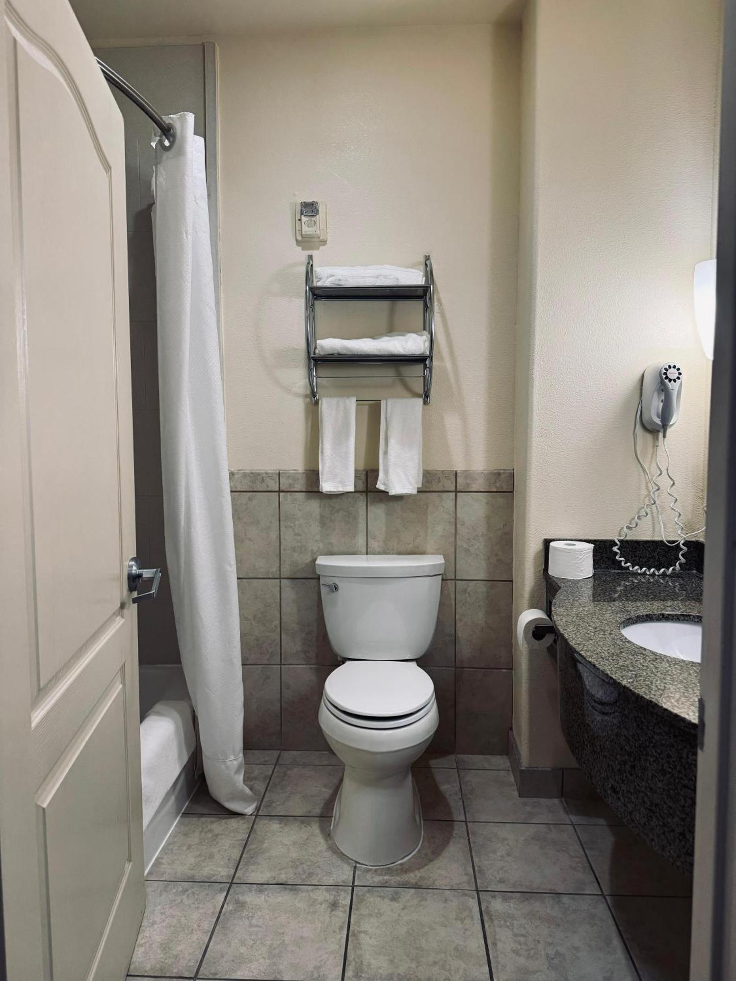 Aspen Grand Hotel Laporte La Porte Bagian luar foto